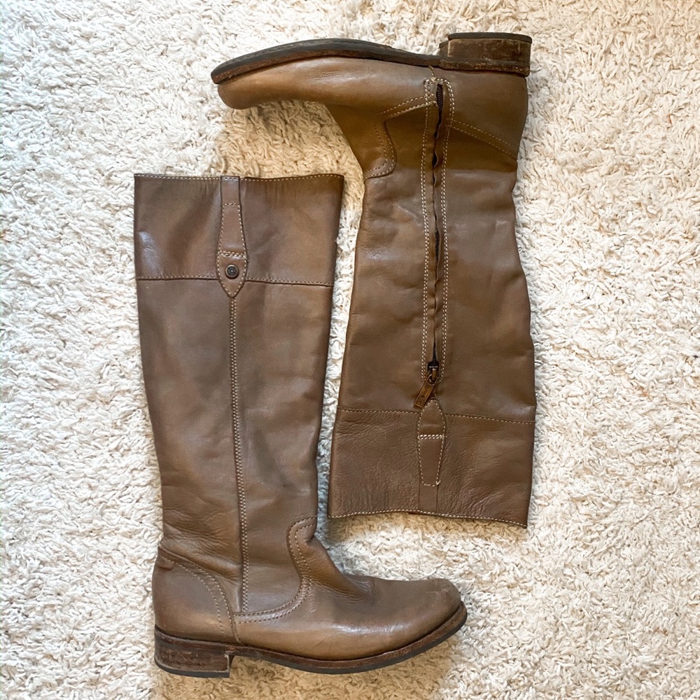 Tope knee boots